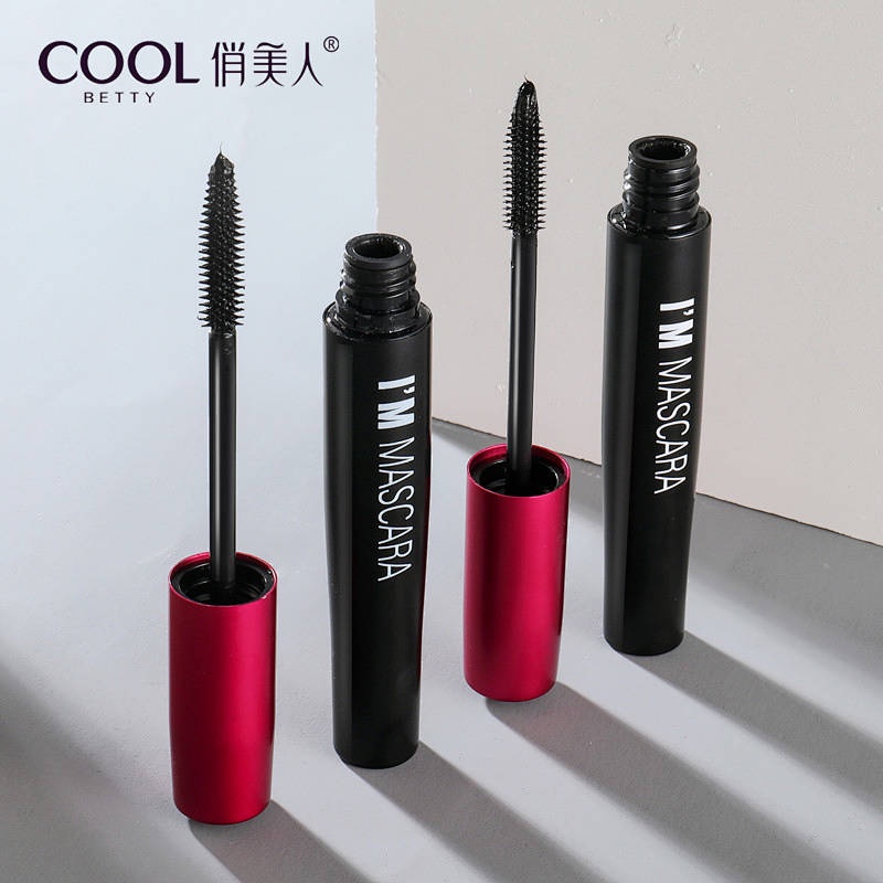 Mascara chống thấm nước và mồ hôi không nhòe chuốt dài và cong mi