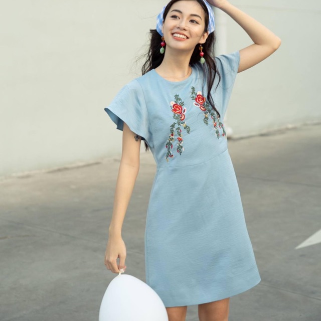 Đầm Adore size S