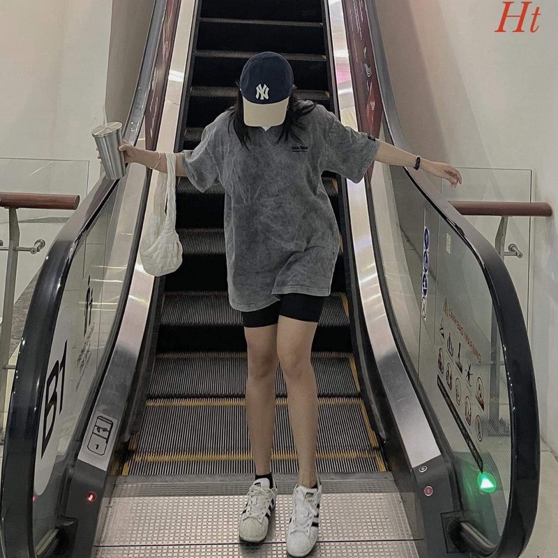 Áo loang chữ ngực logo tay HT12