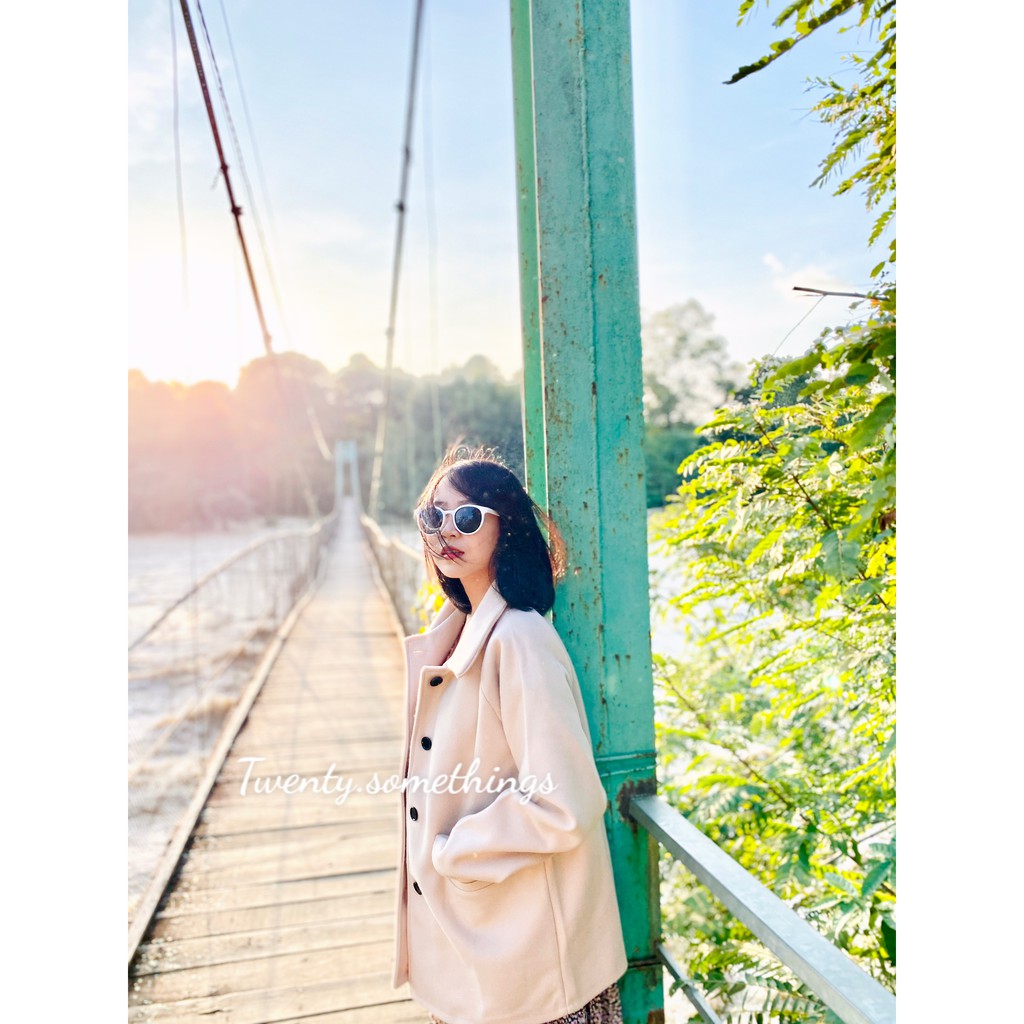 Kính râm thiết kế mắt mèo kiểu Hàn Quốc | BigBuy360 - bigbuy360.vn