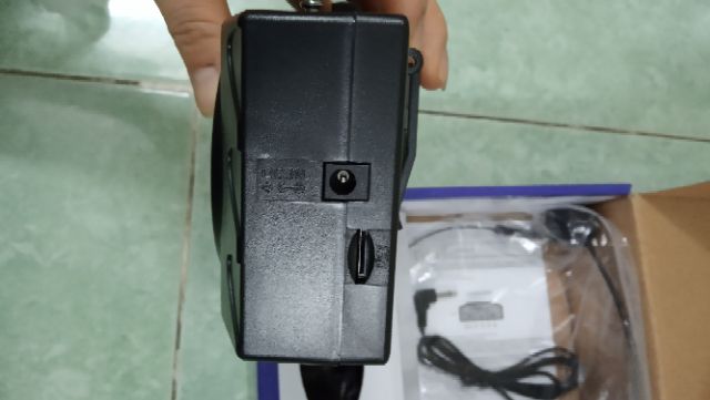 Loa đeo bụng sn898 Bluetooth