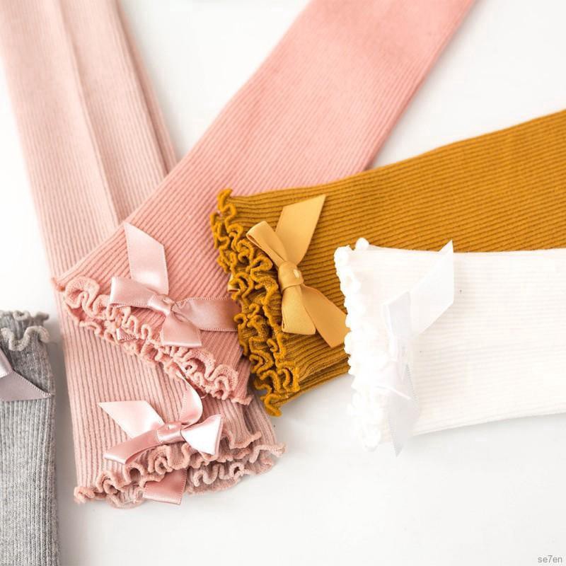 Đôi vớ đính nơ dễ thương đáng yêu dành cho bé gái