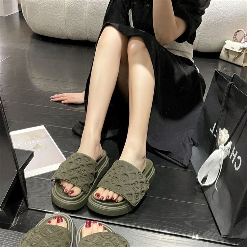 Dép Quai Ngang Đế Dày Chống Trượt Thời Trang Mùa Hè Dễ Phối Đồ Cho Nữ