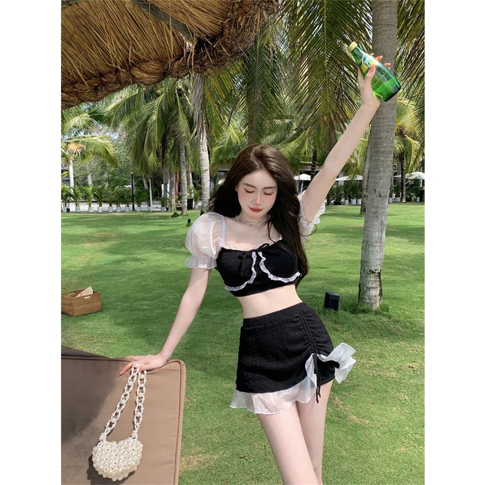 Bikini bãi biển 2 mảnh trông gầy bên trong với quần short bảo thủ phụ nữ áo tắm