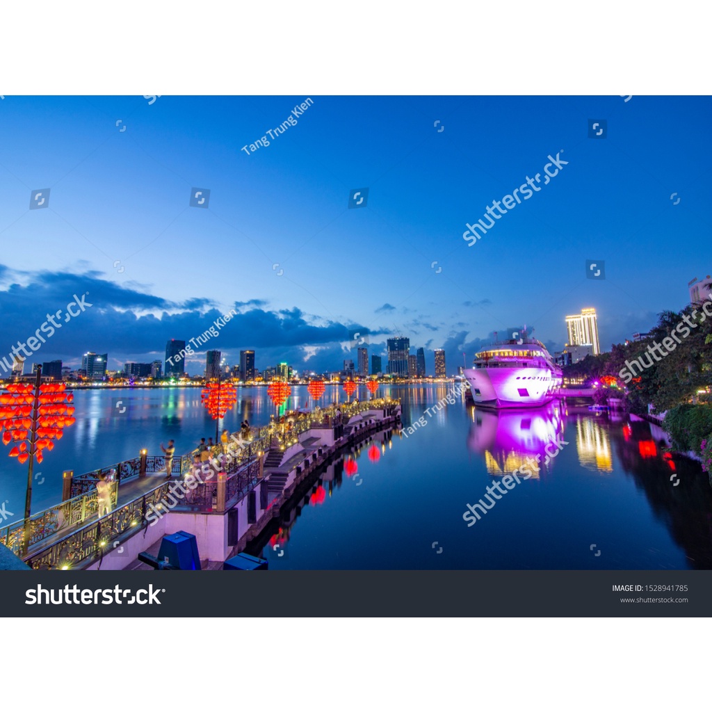 Tranh dán tường Cầu Vàng Đà Nẵng 3D Chất liệu lụa 3D, xé không rách, lau chùi thoải mái, hình ảnh siêu sắc nét, không nh