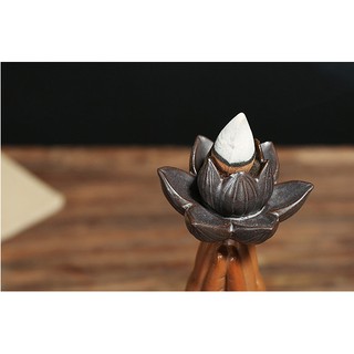 Thác Khói Trầm Hương Phật Tổ