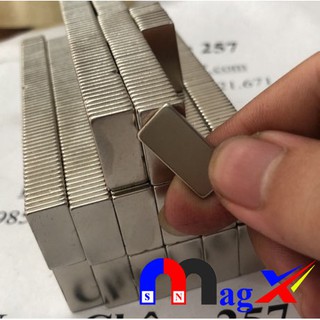 Nam châm trắng chữ nhật kích thước 20*10*2mm