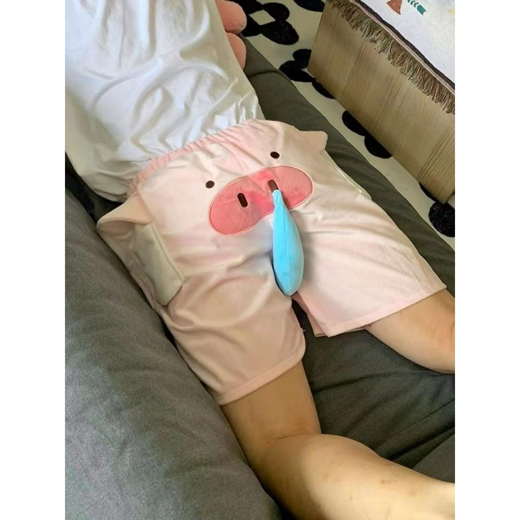 Coed loose elastic shorts wearing cute elephant model at home DNA137