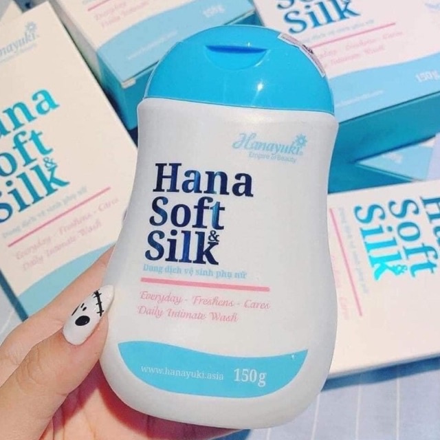 Dung Dịch Vệ Sinh Phụ Nữ Hana Soft &amp; Silk (150ml)