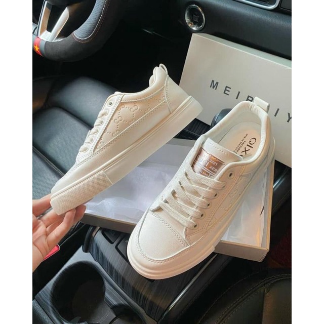 Thể thao trắng siêu xinh chất siêu nhẹ đẹp