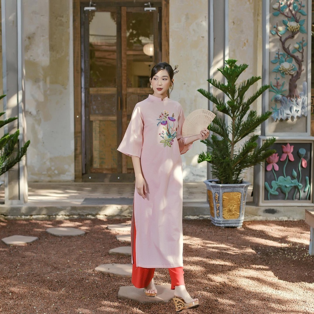 Áo dài cách tân hồng