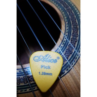 Miêng pick gảy đàn guitar- ukulele nhập khâu Alice 1.2mm