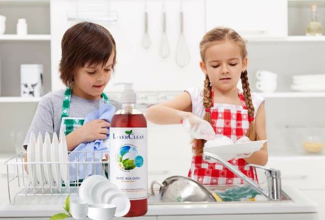 Combo 1 chai 800ml+ 1 túi 2l nước rửa chén bát hữu cơ Layer Clean hương quýt