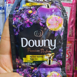 1 Dây Nước Xả Vải Downy Huyền Bí