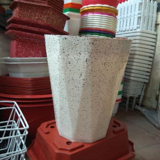Chậu nhựa kim cương vân đá - Chậu nhựa đứng kim cương giả đá