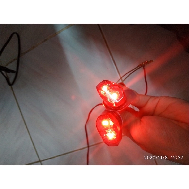 Xi Nhan Led Mẫu Nấm Gắn Mọi Dòng Xe