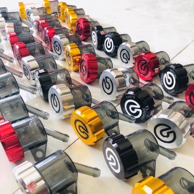 Bình dầu khói Brembo gắn mọi loại xe, thấy dầu dễ dàng hàng cực đẹp