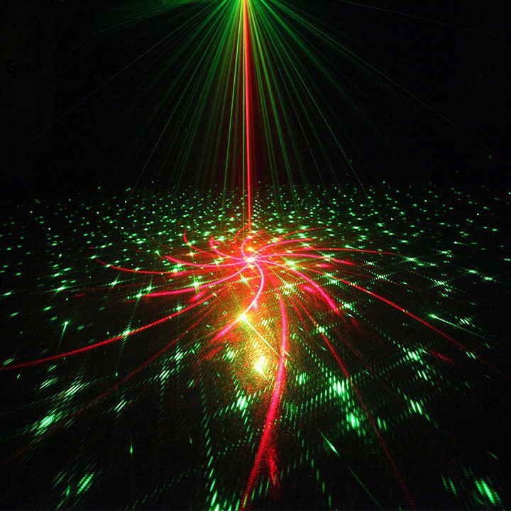 Đèn laser cảm biến thay đổi hình ảnh và màu sắc theo giai điệu nhạc