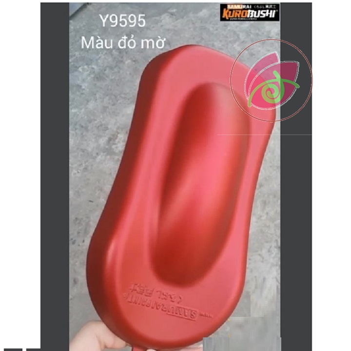 Sơn xịt Samurai Y9595 - màu Đỏ Mờ (cần được sơn trên nền màu Bạc) (400ml)