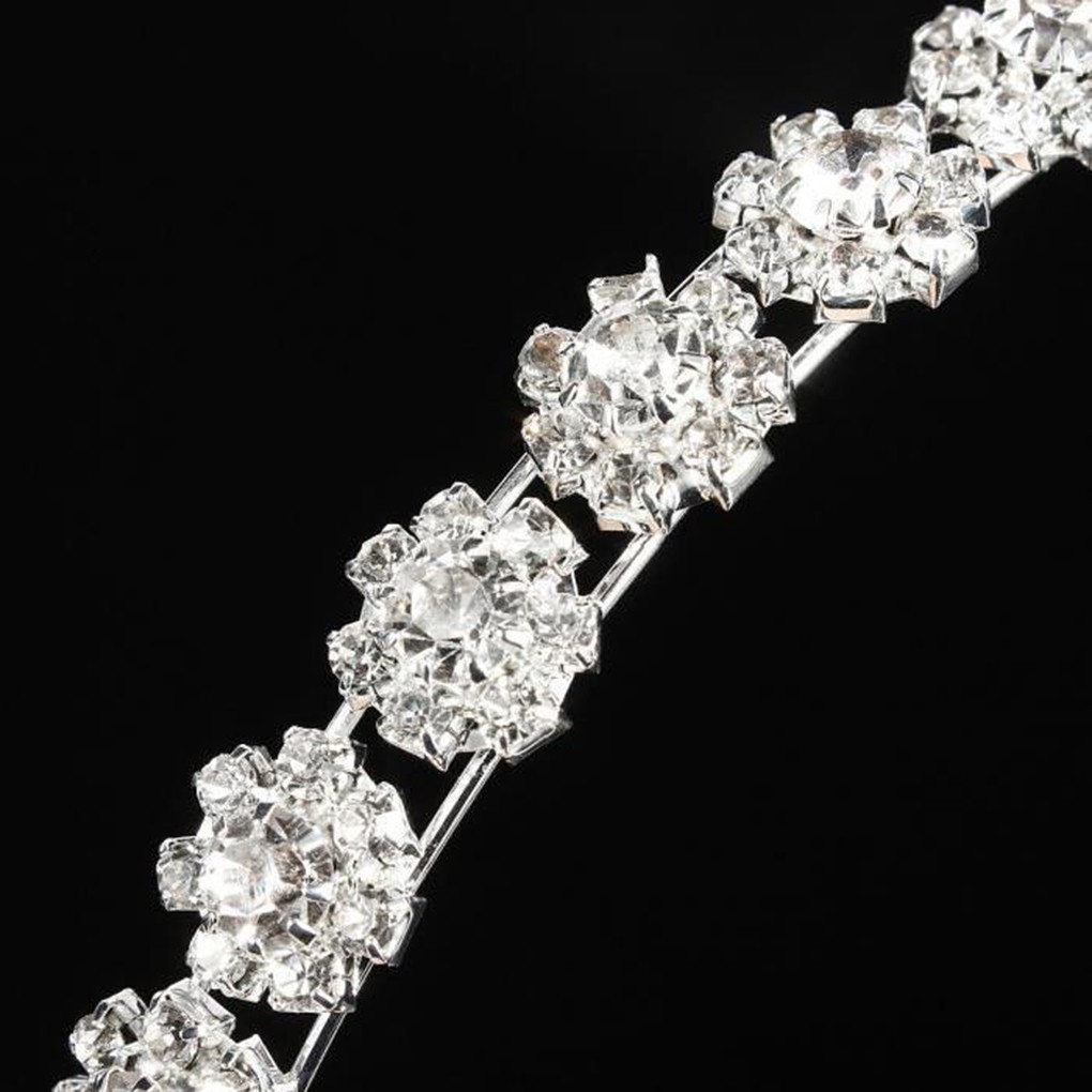 Cài tóc đính đá dễ thương cho nữ