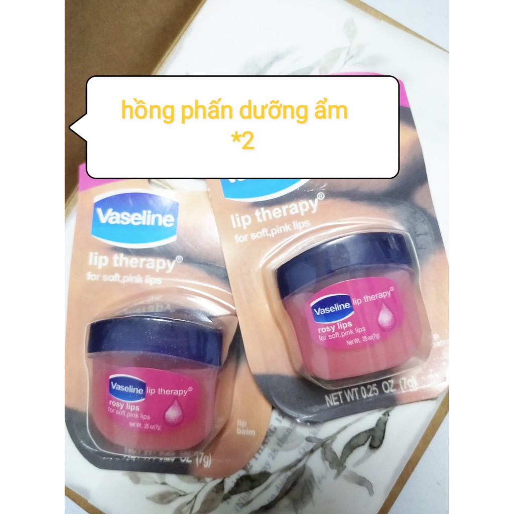 Dưỡng mềm và hồng môi Vaseline. | BigBuy360 - bigbuy360.vn