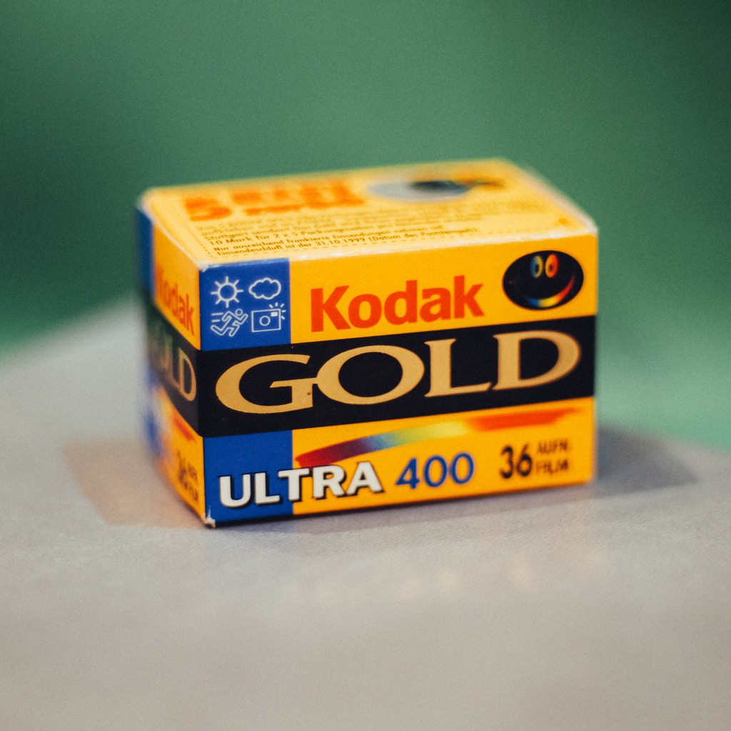 Film chụp ảnh Kodak Gold Ultra 400 (outdate)