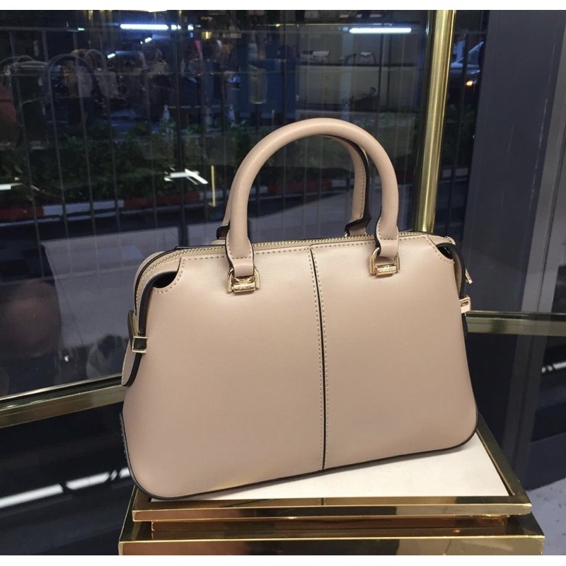 𝐓𝐮́𝐢 𝐭𝐫𝐨̂́𝐧𝐠 𝐭𝐚𝐲 𝐜𝐚̂̀𝐦 𝐋𝐘𝐍 𝐍𝐨𝐯𝐚 - 𝐌𝐀̂̃𝐔 𝐌𝐎̛́𝐈