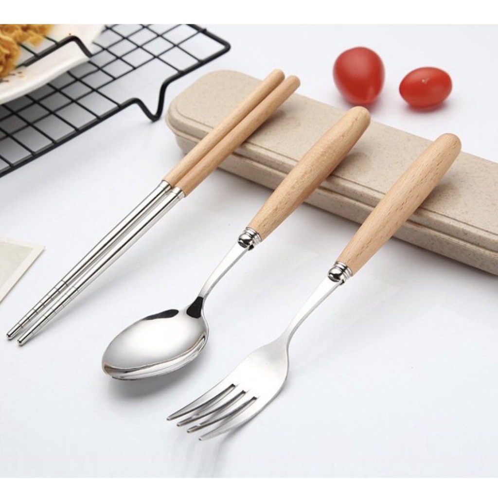 BỘ ĐŨA THÌA DĨA BẰNG INOX CÁN GỖ - TẶNG KÈM HỘP