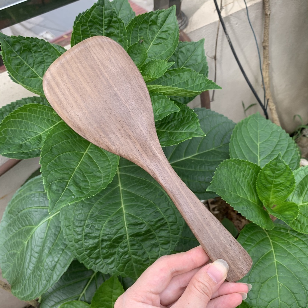 Môi xới cơm gỗ Óc Chó chuôi dẹt (CTH519)/bền đẹp/ chịu được nhiệt độ cao (HAHANCO)