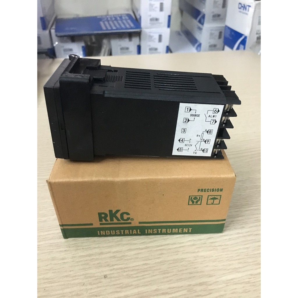 Đồng hồ nhiệt độ RKC REX-C100 ( ngõ ra SSR)