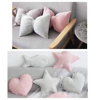 Gối ôm, gối tựa lưng sofa cute hình cá tim sao nơ vải nhung lụa