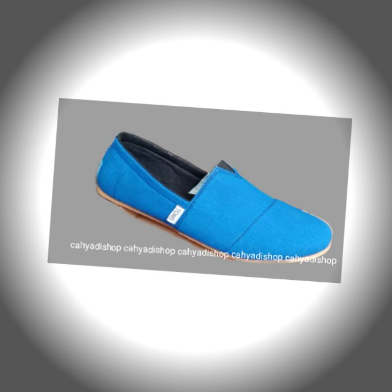 Giày slip on Tom 'S Vải canvas Màu Xanh Dương / Xanh Dương Thông Thường Cho Nam Và Nữ