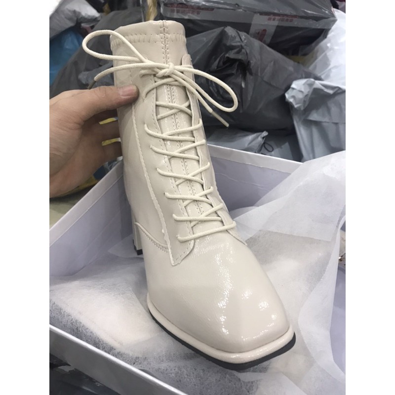 Boots da bóng giả buộc dây kéo khoá sau