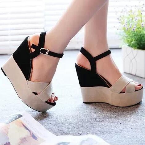 CÓ SẴN MÀU BEE SIZE 38 A158 giầy cao gót giầy đế xuồng phối mầu thời trang trẻ trung;.