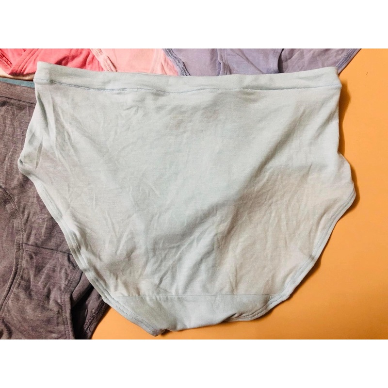 Quần chip VNXK FRUIT OF THE BLOOM