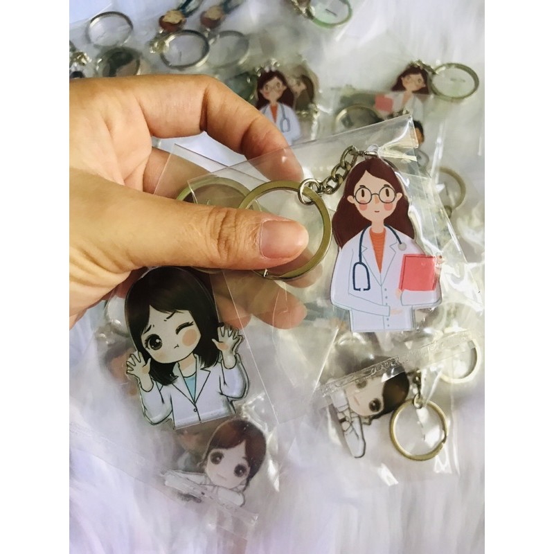 MÓC KHOÁ CHIBI CẮT THEO DÁNG ẢNH THEO YÊU CẦU