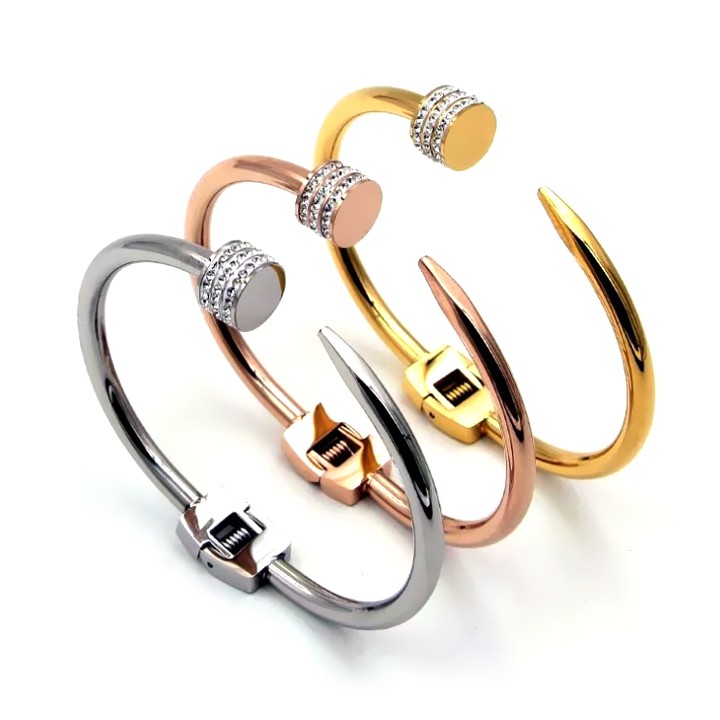 Vòng tay nữ titan cao cấp hình cây đinh siêu đẹp, bền màu, hợp thời trang