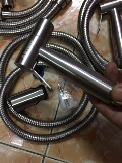 Thiết bị vệ sinh phòng tắm