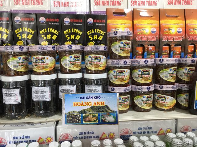 Cá cơm chiên tỏi ăn liền