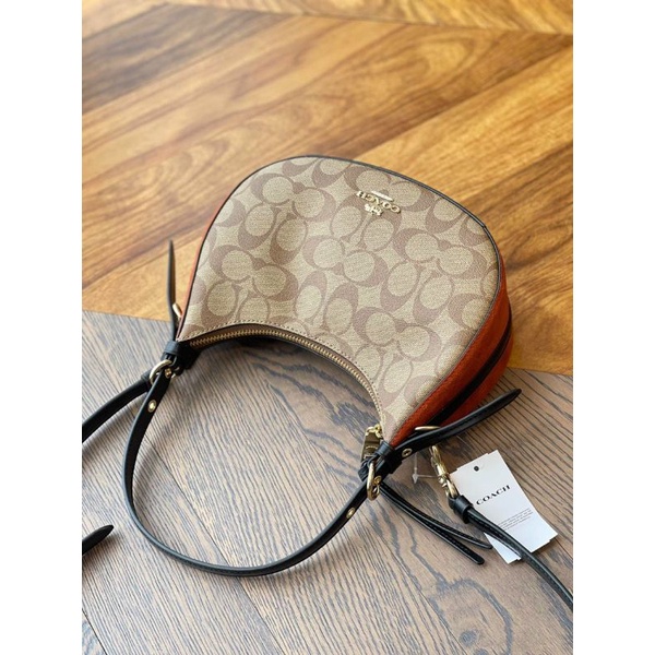 TÚI COACH KLEO HOBO