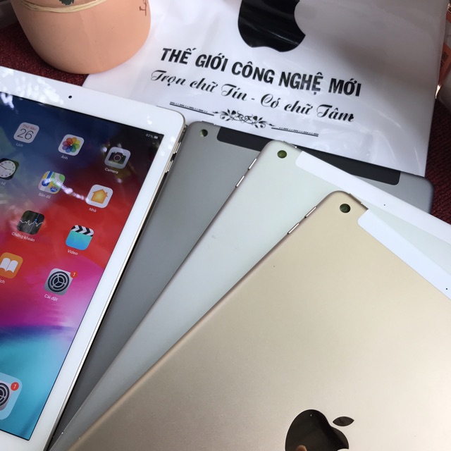 Máy Tính Bảng iPad Gen 5-2017 (4G + Wifi) 32Gb Đẹp 99% - Tặng Bao Da