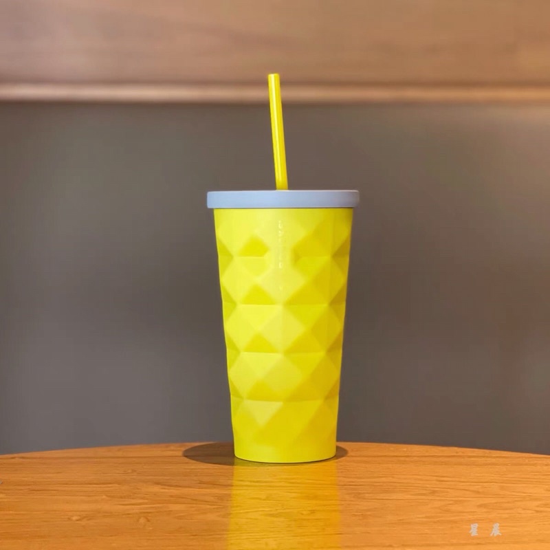 LY DỨA STARBUCKS CÓ SẴN