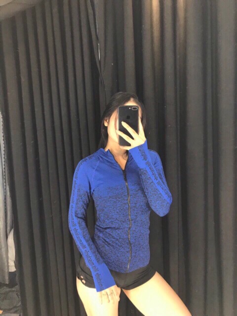 ÁO KHOÁC TẬP GYM NỮ TAY CHỮ MỚI | BigBuy360 - bigbuy360.vn