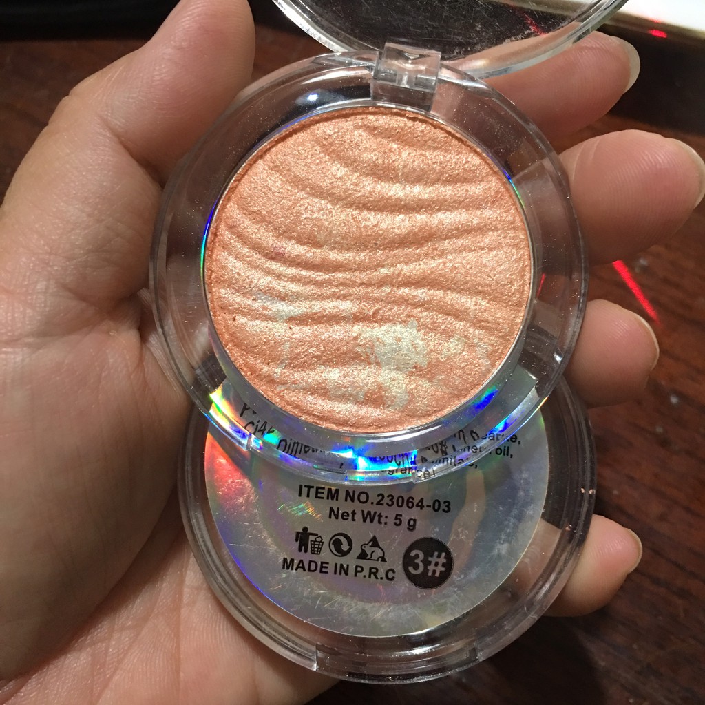 Phấn Má Nhũ Bắt Sáng Kiss Beauty GLOW CHEEK