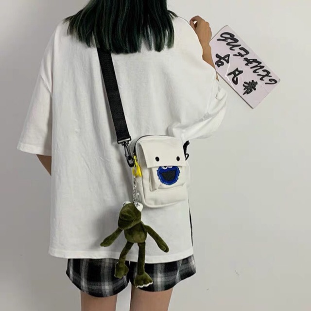 Túi đeo chéo mini elmo ulzzang không kèm móc khoá ếch (có sẵn, hình thật)