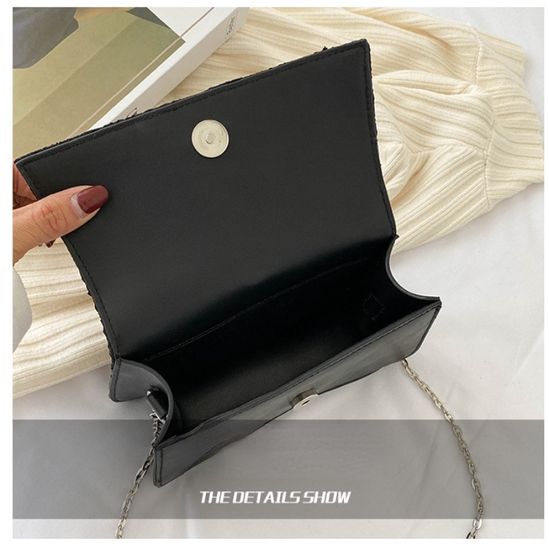 IELGY  Đeo Vai Hình Vuông Cỡ Nhỏ In Họa Tiết Bươm Bướm &amp; Trái Tim Phối Dây Xích Thời Trang Cho Nữ