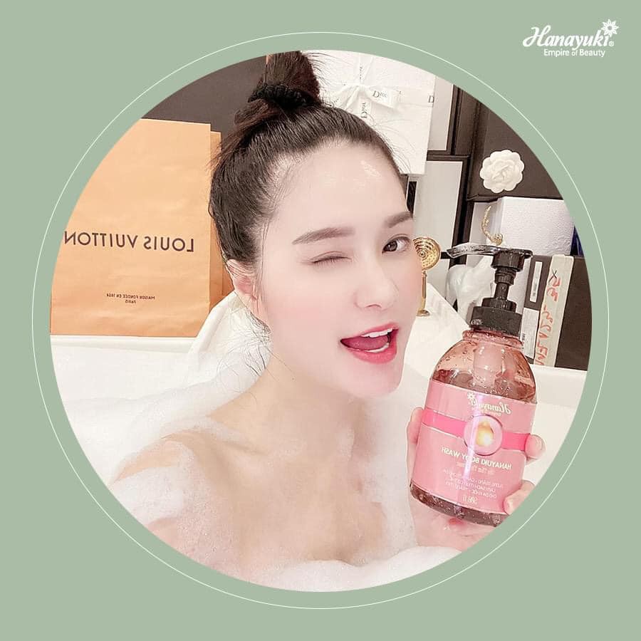 sữa tắm Hanayuki  chiết xuất Dầu Jojoba và lông cừu