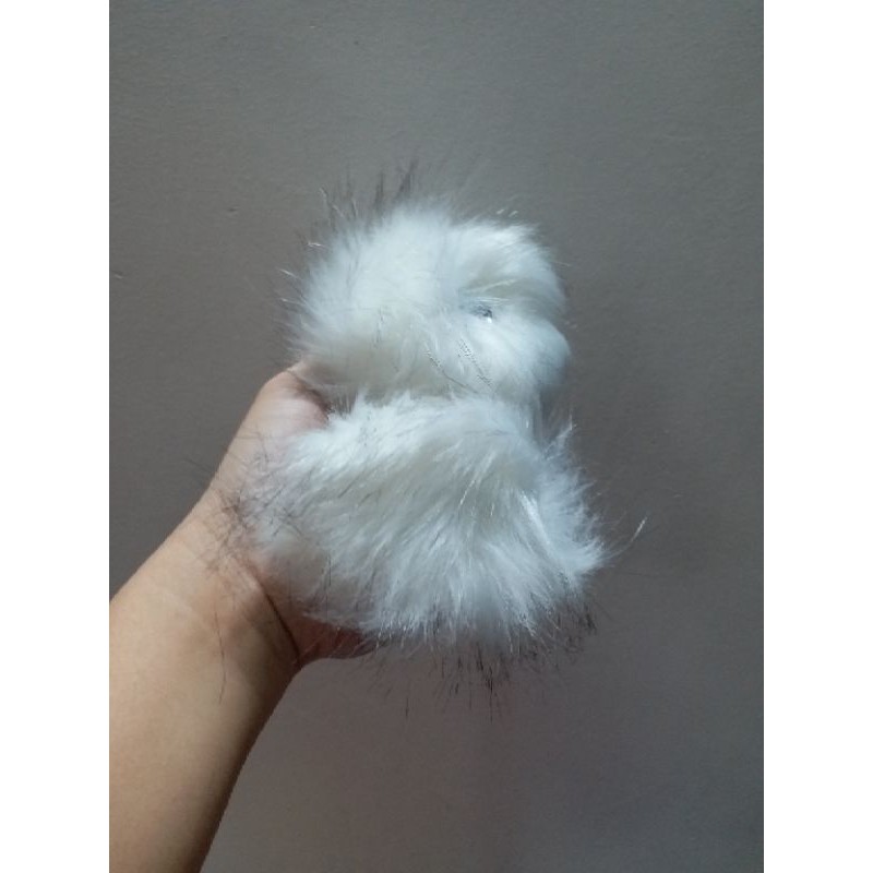 Quả bông / quả pom / quả lông gắn mũ len.khách vui lòng ib chọn màu ạ.