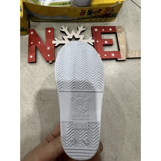 Giày nhựa Hàn size nhỏ cho bé