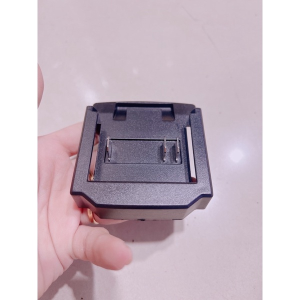 Đế đúc makita 14.4-18v siêu cứng xịn sò